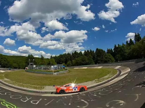 Karussell auf der Nordschleife Titel-Bild zur News: Karussell auf der Nordschleife