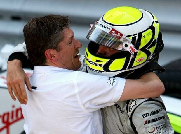 Titel-Bild zur News: Jenson Button, Nick Fry (Geschäftsführer)
