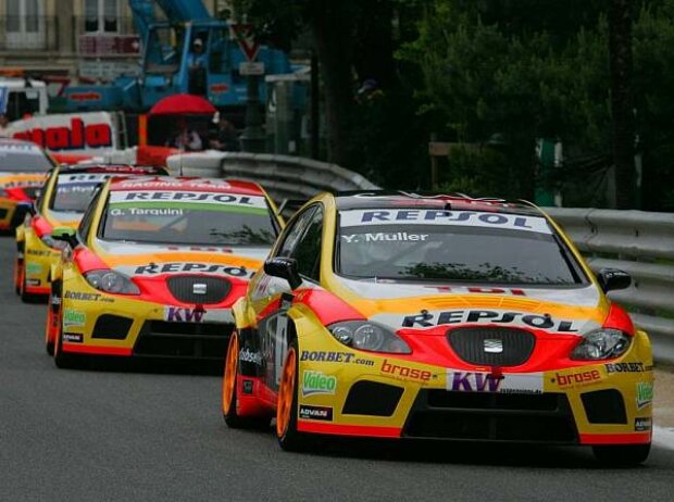 Gabriele Tarquini, Rickard Rydell, Yvan Muller Gabriele Tarquini, Rickard Rydell, Yvan Muller