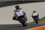 Jorge Lorenzo vor Valentino Rossi (Yamaha)