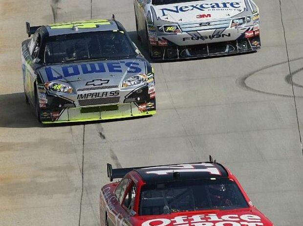 Tony Stewart, Jimmie Johnson, Greg Biffle Tony Stewart, Jimmie Johnson, Greg Biffle