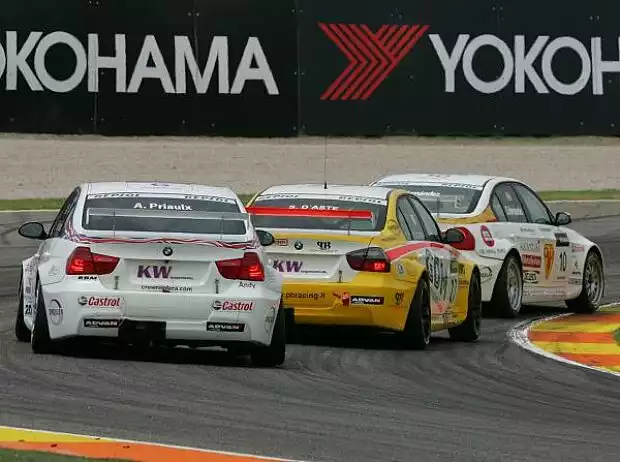 Titel-Bild zur News: Andy Priaulx, Sergio Hernandez, Stefano D'Aste