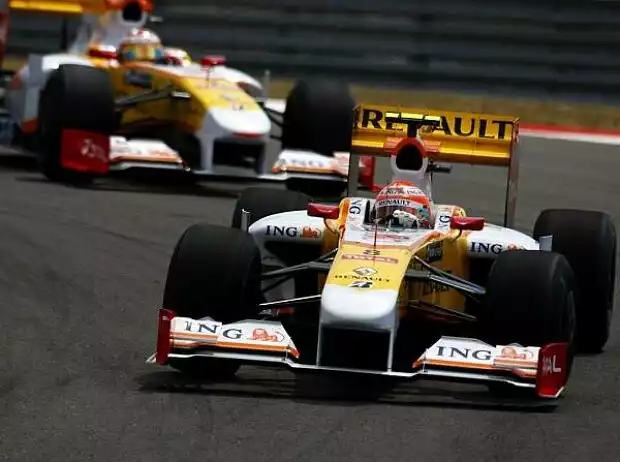 Titel-Bild zur News: Fernando Alonso, Nelson Piquet Jr.