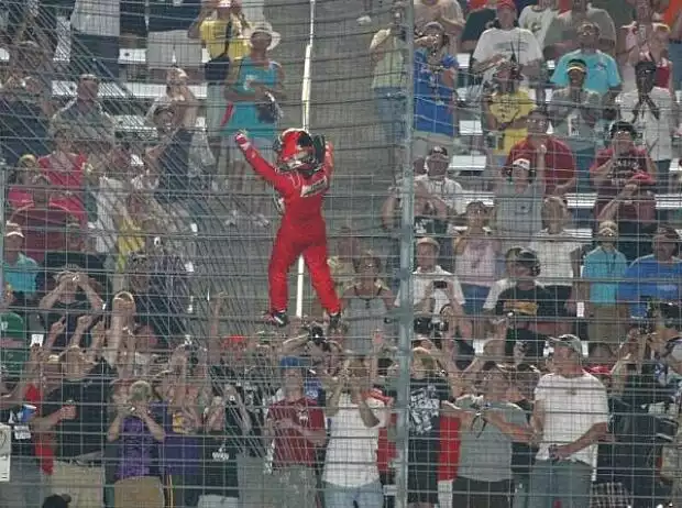 Helio Castroneves Titel-Bild zur News: Helio Castroneves