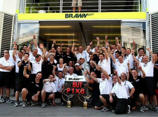 Titel-Bild zur News: Jenson Button und das Brawn-Team