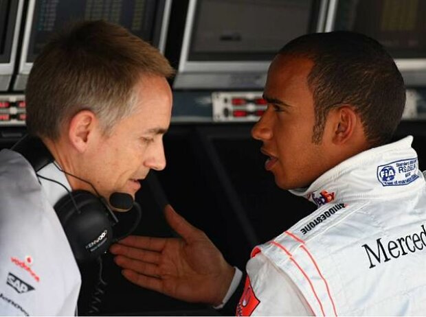 Titel-Bild zur News: Martin Whitmarsh und Lewis Hamilton