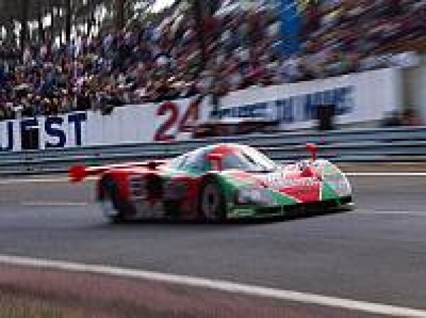 Mazda 787 B Volker Weidler Bertrand Gachot Johnny Herbert