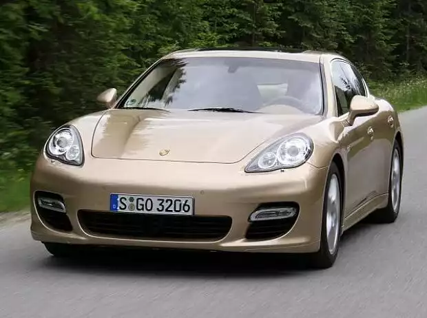 Porsche Panamera Titel-Bild zur News: Porsche Panamera