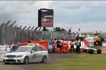 Das Wrack des Autos von Adrian Sutil (Force India) 