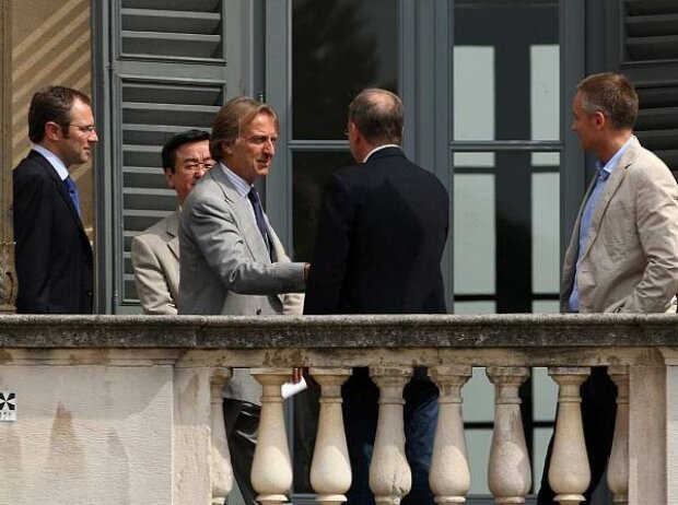 Titel-Bild zur News: Luca di Montezemolo (Präsident), Martin Whitmarsh (Teamchef), Stefano Domenicali (Teamchef)