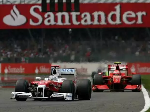 Kimi Räikkönen, Jarno Trulli Titel-Bild zur News: Kimi Räikkönen, Jarno Trulli