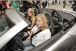 Susie Stoddart (Persson-Mercedes) und Julia Stegner