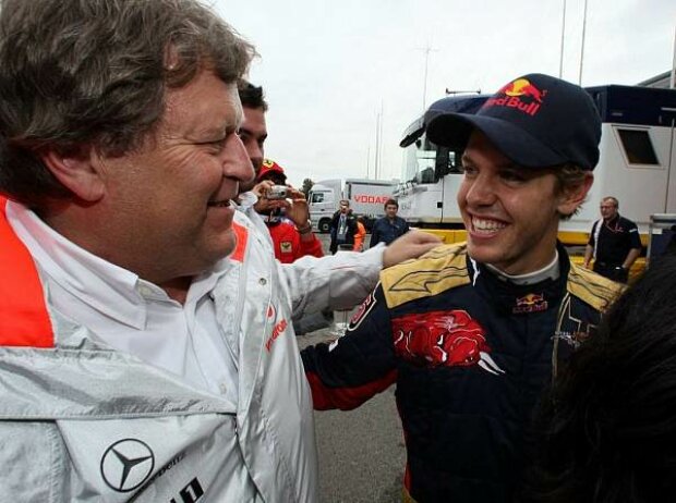 Titel-Bild zur News: Sebastian Vettel, Norbert Haug (Mercedes-Motorsportchef)Monza, Autodromo di Monza