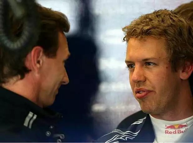Christian Horner und Sebastian Vettel Titel-Bild zur News: Christian Horner und Sebastian Vettel