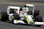 Rubens Barrichello vor Jenson Button (Brawn) 