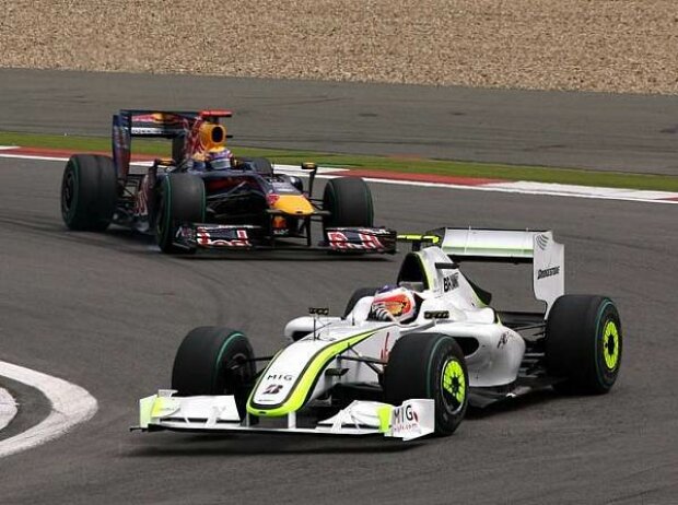 Rubens Barrichello vor Mark Webber Rubens Barrichello vor Mark Webber