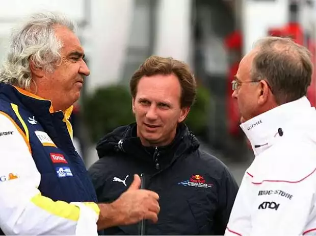 Flavio Briatore, Christian Horner und John Howett Titel-Bild zur News: Flavio Briatore, Christian Horner und John Howett