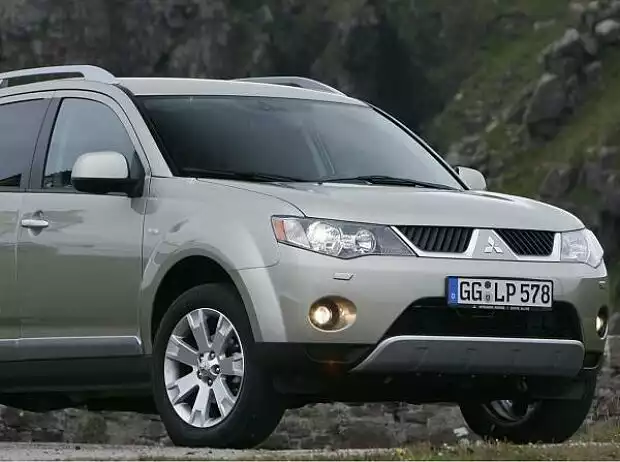 Mitsubishi Outlander Titel-Bild zur News: Mitsubishi Outlander