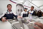 Troy Corser bei der Autogrammstunde