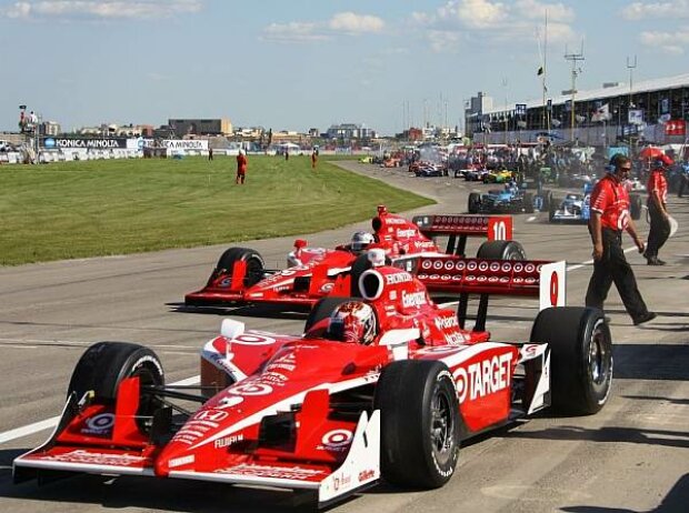 Dan Wheldon, Scott Dixon