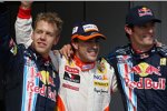 Sebastian Vettel (Red Bull), Fernando Alonso (Renault) und Mark Webber (Red Bull)