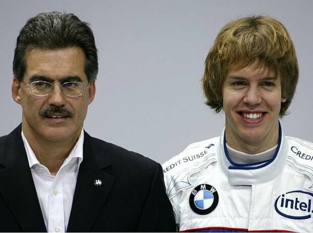 Titel-Bild zur News: Mario Theissen und Sebastian Vettel