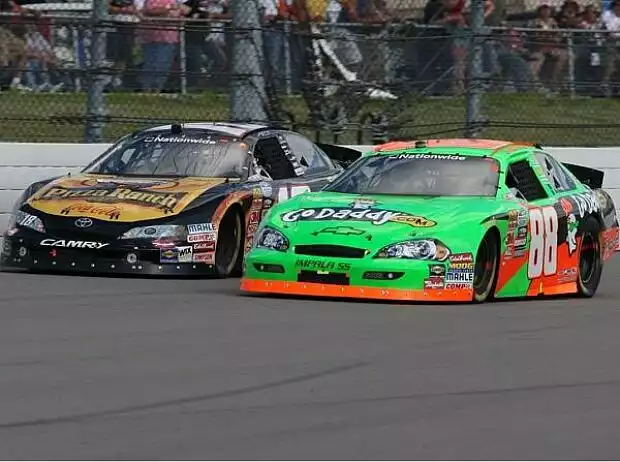 Titel-Bild zur News: Kyle Busch, Brad Keselowski