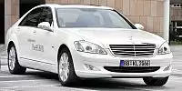 Bild zum Inhalt: Mercedes-Benz Cars setzt im Juli 93 900 Pkw ab