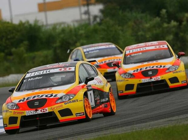 Titel-Bild zur News: Jordi Gené, Yvan Muller, Curitiba, Curitiba Circuit