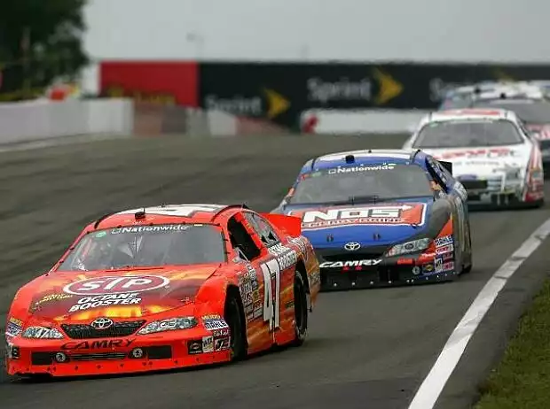 Kyle Busch, Carl Edwards, Marcos Ambrose Titel-Bild zur News: Kyle Busch, Carl Edwards, Marcos Ambrose