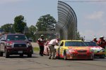 Rote Flagge:  Marcos Ambrose