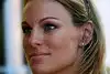 Bild zum Inhalt: Christina Surer in der Eifel im VIP-Auto