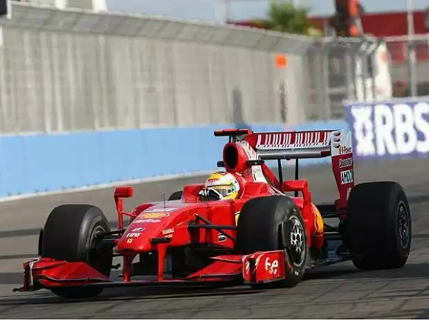 Titel-Bild zur News: Luca Badoer