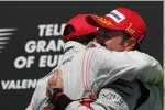 Lewis Hamilton (McLaren-Mercedes) und Rubens Barrichello (Brawn) 