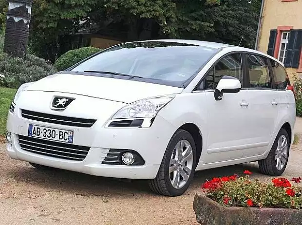 Peugeot 5008 Titel-Bild zur News: Peugeot 5008