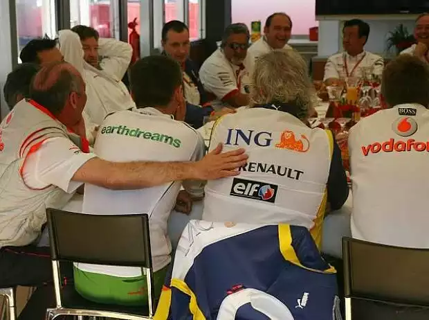 Titel-Bild zur News: Treffen der Teamchefs
