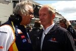 Flavio Briatore (Teamchef) mit Helmut Marko (Motorsportchef) (Renault) (Red Bull) 