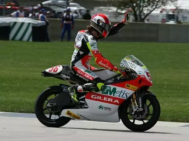 Marco Simoncelli Titel-Bild zur News: Marco Simoncelli