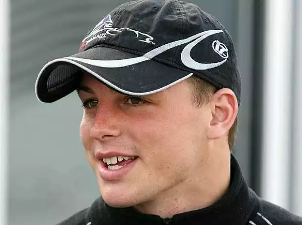 Earl Bamber Titel-Bild zur News: Earl Bamber