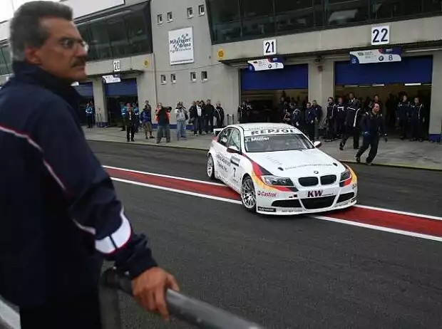 Mario Theissen (BMW Motorsport Direktor), Jörg Müller Titel-Bild zur News: Mario Theissen (BMW Motorsport Direktor), Jörg Müller