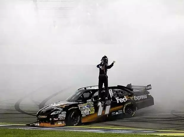 Denny Hamlin Titel-Bild zur News: Denny Hamlin