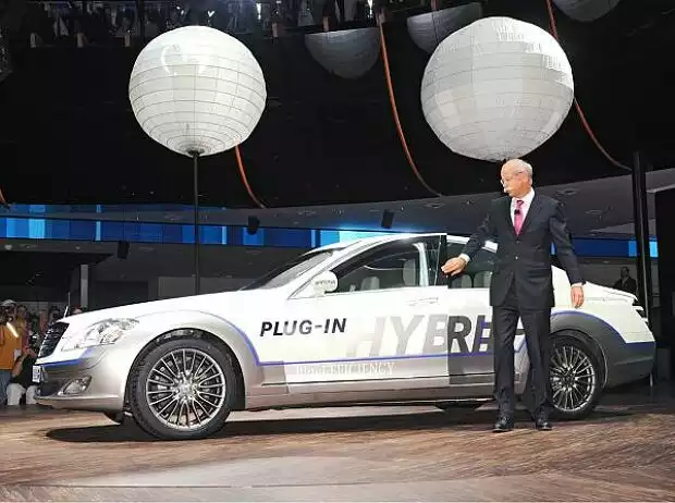 Mercedes S 500 Hybrid Titel-Bild zur News: Mercedes S 500 Hybrid
