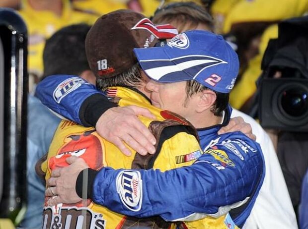 Kurt Busch, Kyle Busch, Las Vegas, Las Vegas Motor Speedway Kurt Busch, Kyle Busch, Las Vegas, Las Vegas Motor Speedway