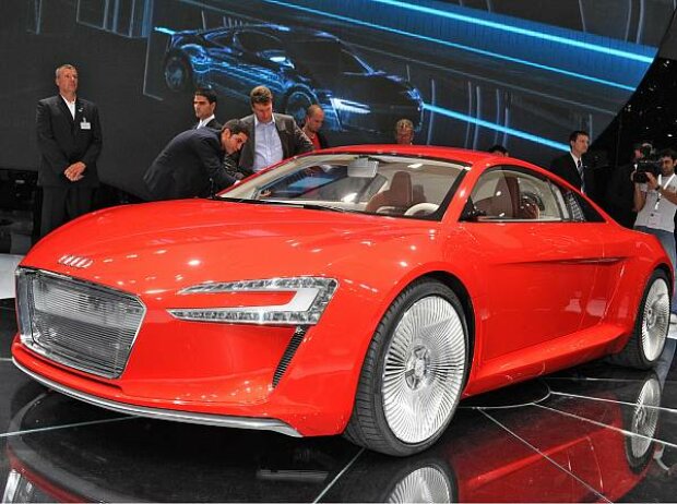 Titel-Bild zur News: Audi e-tron