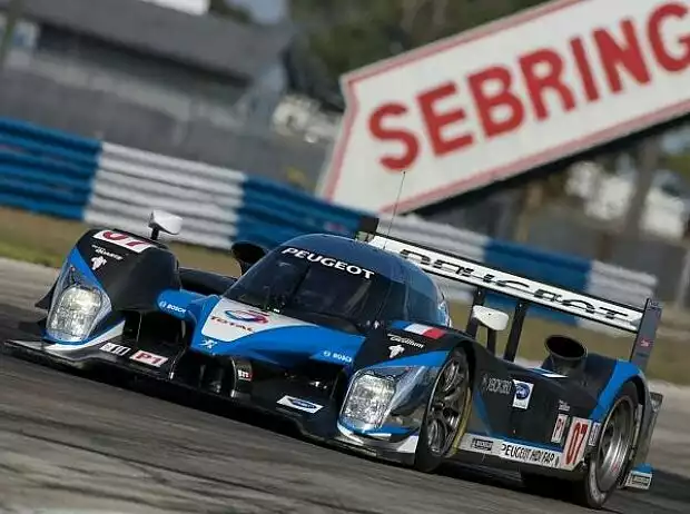 Christian Klien, Nicolas Minassian, Pedro LamySebring, Sebring International Raceway Titel-Bild zur News: Christian Klien, Nicolas Minassian, Pedro LamySebring, Sebring International Raceway