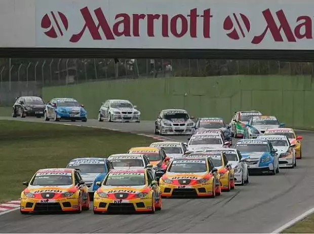 Start in Imola 2009 Titel-Bild zur News: Start in Imola 2009