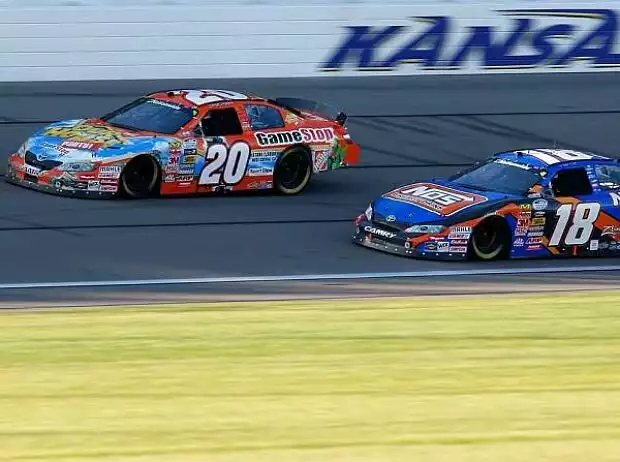 Kyle Busch, Joey Logano Titel-Bild zur News: Kyle Busch, Joey Logano