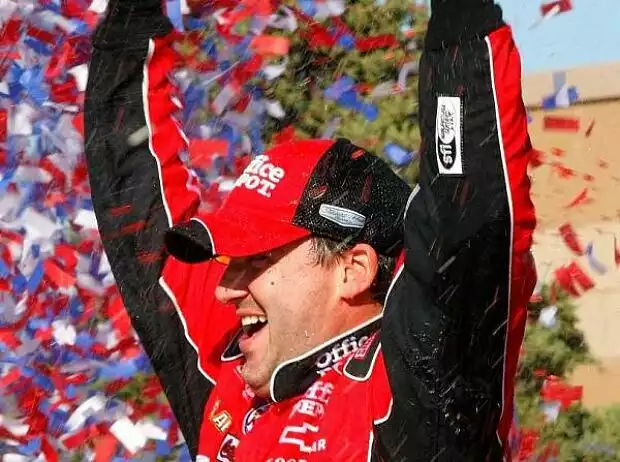 Tony Stewart Titel-Bild zur News: Tony Stewart