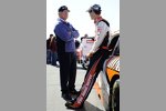 Joey Logano mit Joe Gibbs