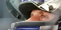 Bild zum Inhalt: Coulthard bei Red-Bull-Showrun in Indien